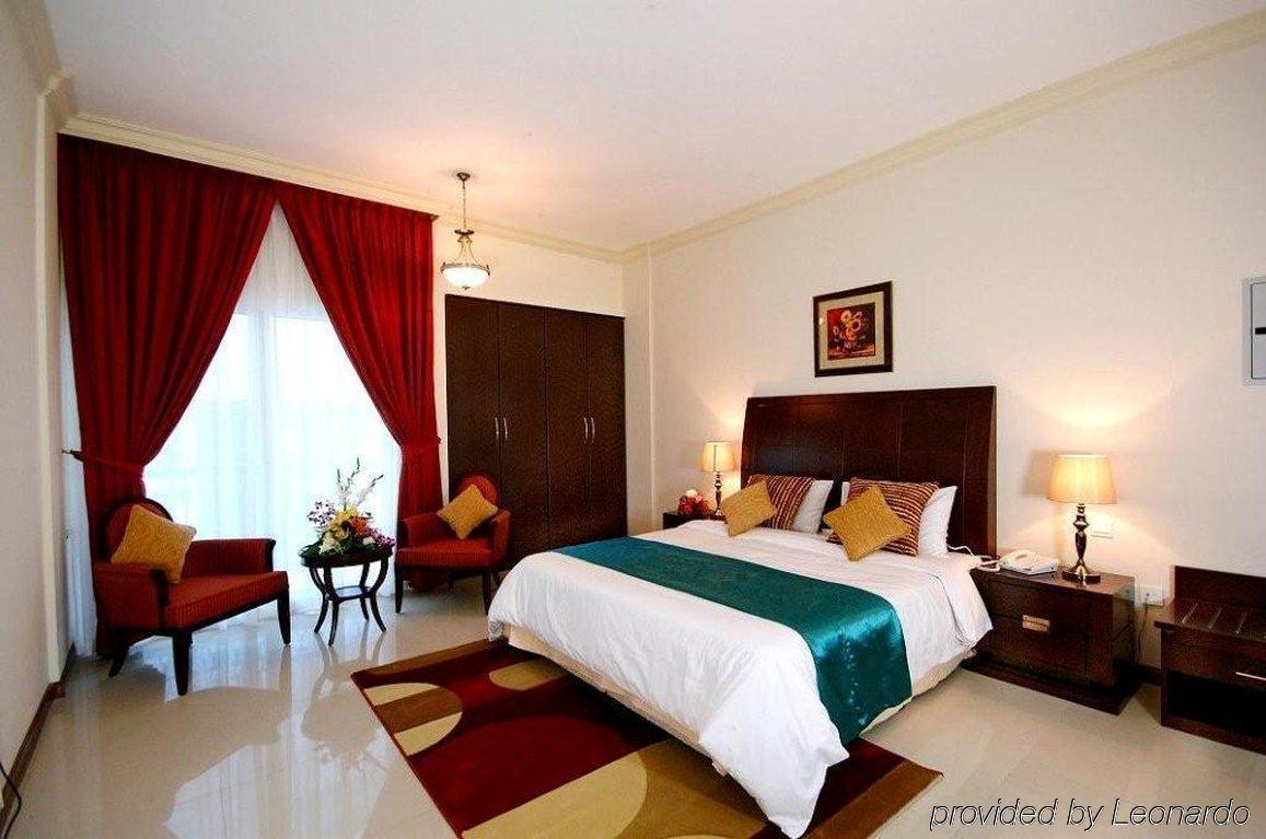 Golden Square Hotel Apartments Dubai Exterior foto
